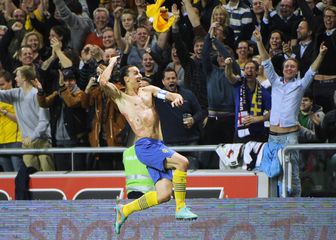 Zlatan Ibrahimović slavi (Foto: AFP)