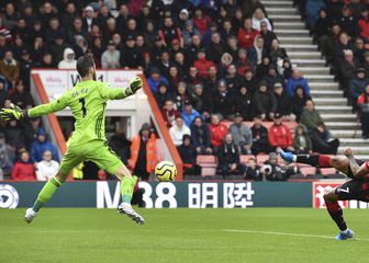 King zabija pogodak za Bournemouth protiv Uniteda (Foto: AFP)