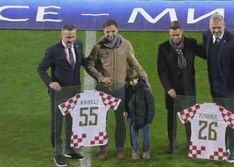 Josip Pivarić i Milan Badelj dobili poklone zahvale za sve što su napravili u reprezentaciji