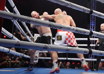 Marko Martinjak protiv Bradleya Scotta