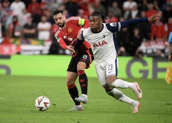 Destiny Udogie protiv Manchester Uniteda