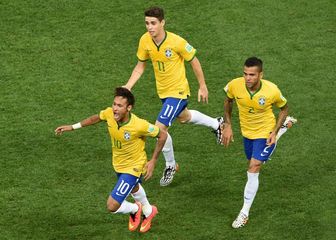 Oscar, Dani Alves i Neymar