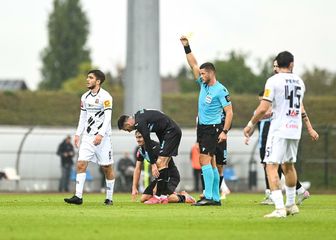 Iker Pozo dobiva žuti karton