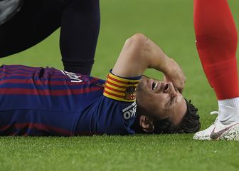 Ozlijeđeni Lionel Messi (Foto: AFP)