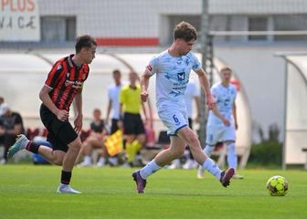 Luka Juričić u dresu Puskas Akademije