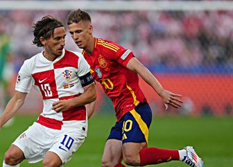 Luka Modrić i Dani Olmo