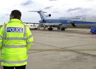 Policija u zračnoj luci Stansted