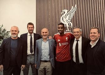 Lemić (krajnje lijevo), Isak (u sredini)