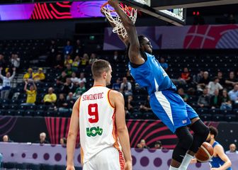 Scena s utakmice Crna Gore - Velika Britanija