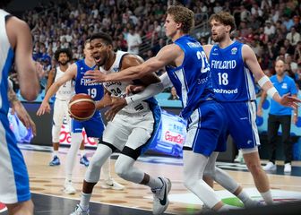 Giannis Antetokounmpo i Lauri Markkanen