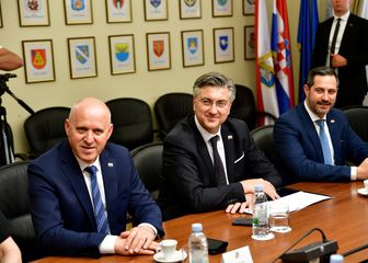 Andrej Plenković, Tonći Glavina