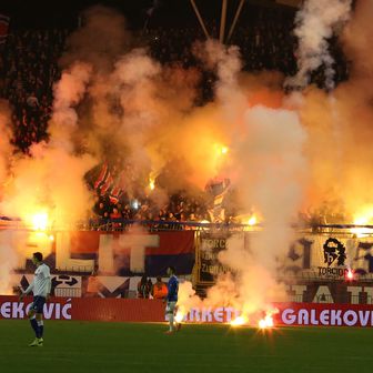 Torcida na derbiju Hajduk - Dinamo (Photo: Miranda Cikotic/PIXSELL)