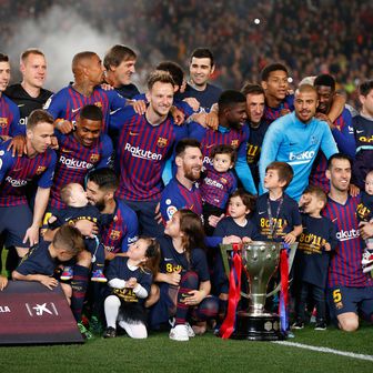 Barcelona slavi naslov prvaka (Foto: AFP)