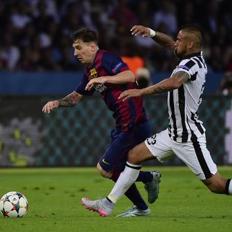 Lionel Messi i Arturo Vidal (Foto: AFP)