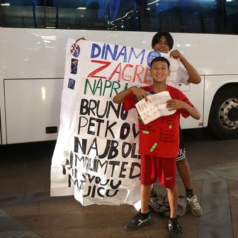 Djeca dočekala Dinamo u Astani