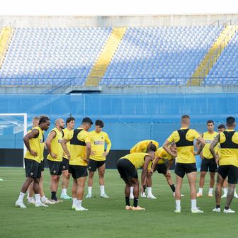 Trening AEK-a na Maksimiru