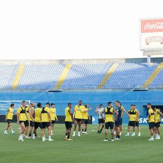 Trening AEK-a na Maksimiru