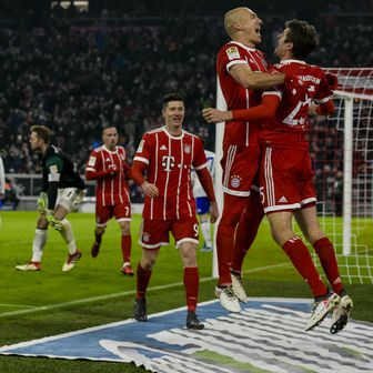 Arjen Robben, Thomas Muller, Robert Lewandowski i Franck Ribery (Foto: AFP)