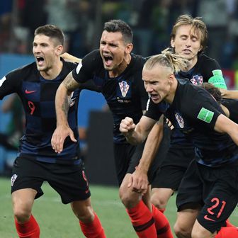 Slavlje hrvatskih igrača protiv Danske (Foto: AFP)