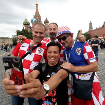 Hrvatski navijači u Moskvi (Foto: AFP)