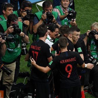 Fotograf iz Salvadora u slavlju hrvatskih nogometaša (Foto: AFP)