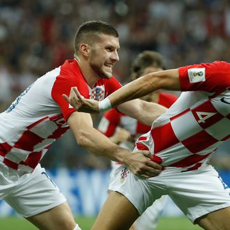 Ivan Perišić i Ante Rebić (Foto: AFP)