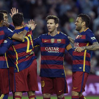 Lionel Messi, Neymar, Dani Alves i Luis Suarez (Foto: AFP)