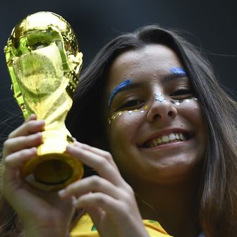 Brazilska navijačica (Foto: AFP)