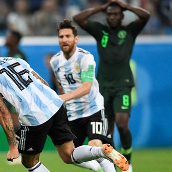 Rojo i Messi slave gol Nigeriji (Foto: AFP)