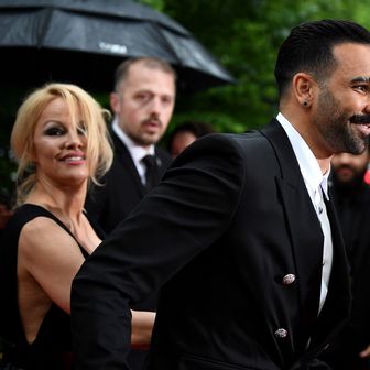 Pamela Anderson i Adil Rami (Foto: AFP)