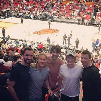 Vatreni na NBA utakmici (Foto: Instagram)