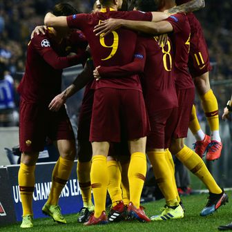 Slavlje igrača Rome (Foto: AFP)