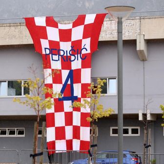 Dres Ivana Perišića u Omišu (Photo: Miranda Cikotic/PIXSELL)