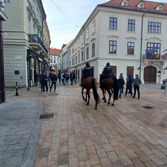 Policija u Bratislavi