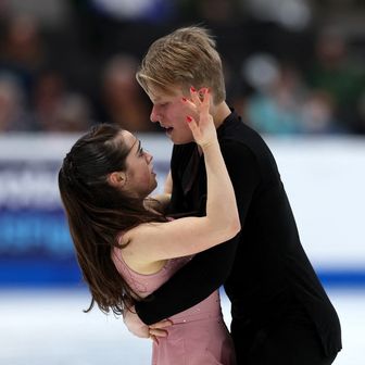 Ivan Desjatov i Isabella Flores