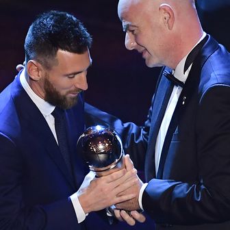Lionel Messi i Gianni Infantino (Foto: AFP)
