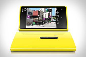 Procurile slike dijelova Nokia Lumia 928 uređaja