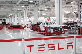 Pogledajte kako se izrađuje Tesla Model S