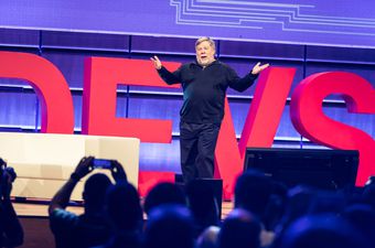 Steve Wozniak na WeAreDevelopers konferenciji (Foto: Niklas Thiede)