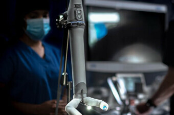 Robotska platforma za kirurgiju MIRA