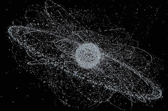 U orbiti našeg planeta nalazi se 370.000 otpadaka koji se kreću brzinom od 35.000km/h