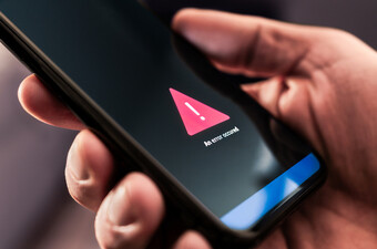 Greška u radu mobitela, ilustracija