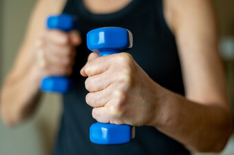 Vježbanje s lakšim utezima