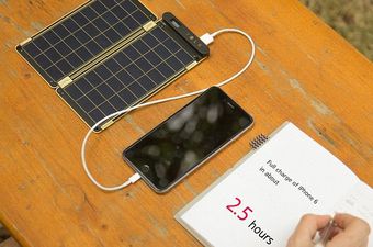 Kraj praznim baterijama: Stigao solarni panel za telefone