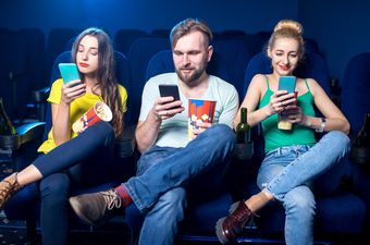 Mobiteli u kazalištu (Foto: Getty Images)