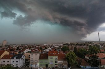 Oblaci nad Zagrebom prije strašne oluje - 1