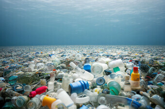 Plastični otpad u oceanu