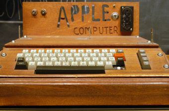 Slučajni raritet: Traži se žena koja je pronašla originalno Apple I računalo