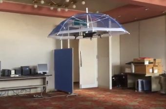 Leteći kišobran (Foto: YouTube)