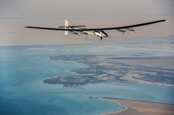 Povijesni trenutak: Solarni zrakoplov krenuo na put oko svijeta!
